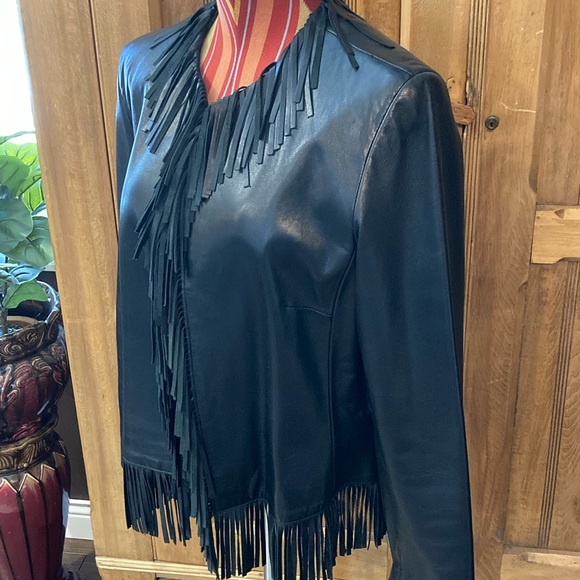 Leather fringed jacket. EUC - Picture 4 of 14